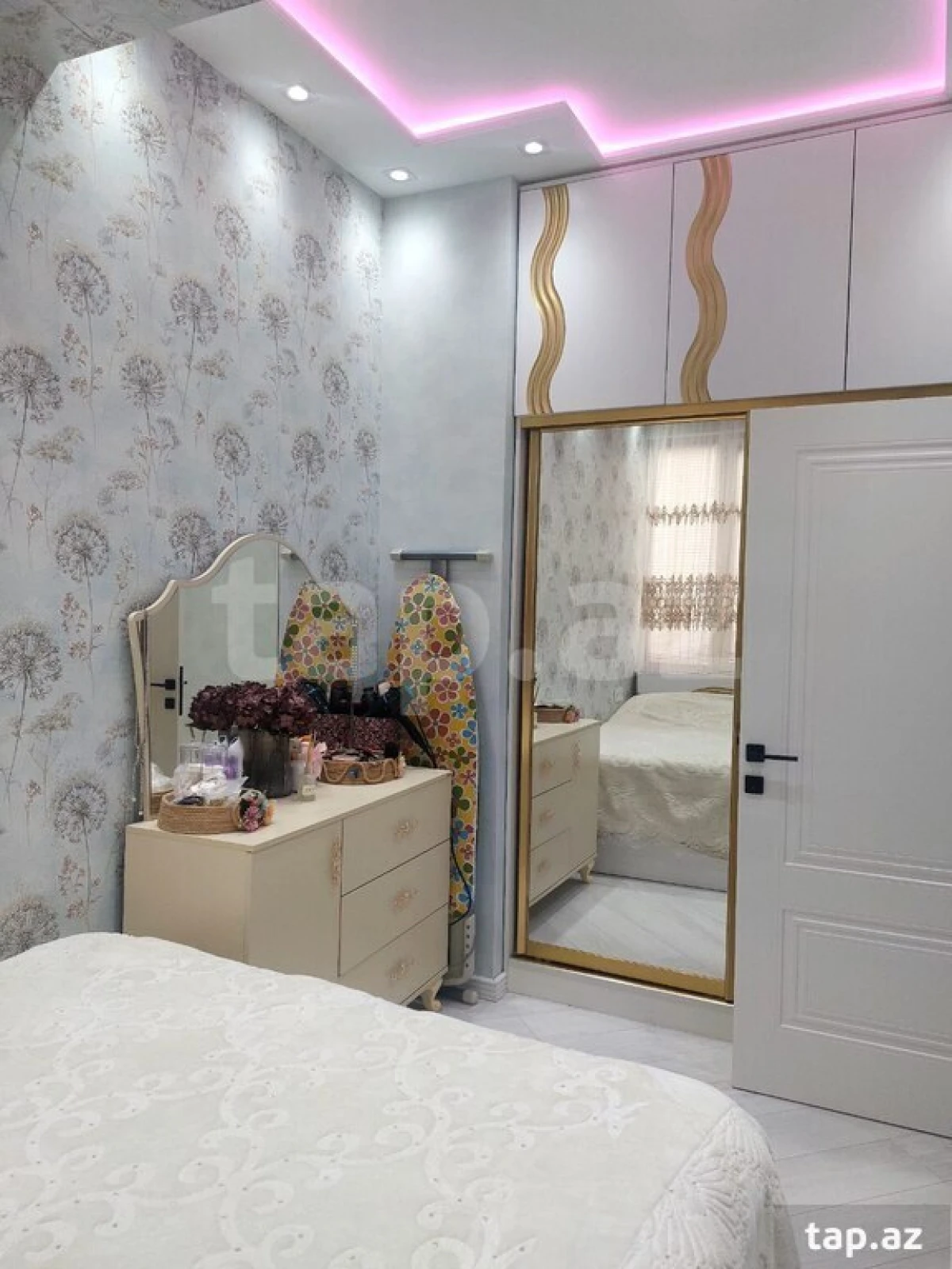 Satılır 2 otaqlı yeni tikili 52 m²