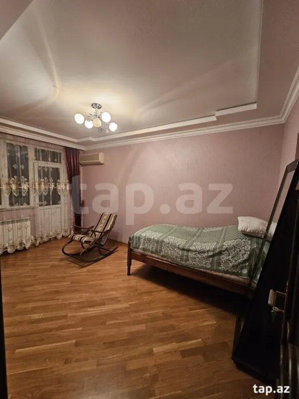 Satılır 4 otaqlı yeni tikili 156 m²