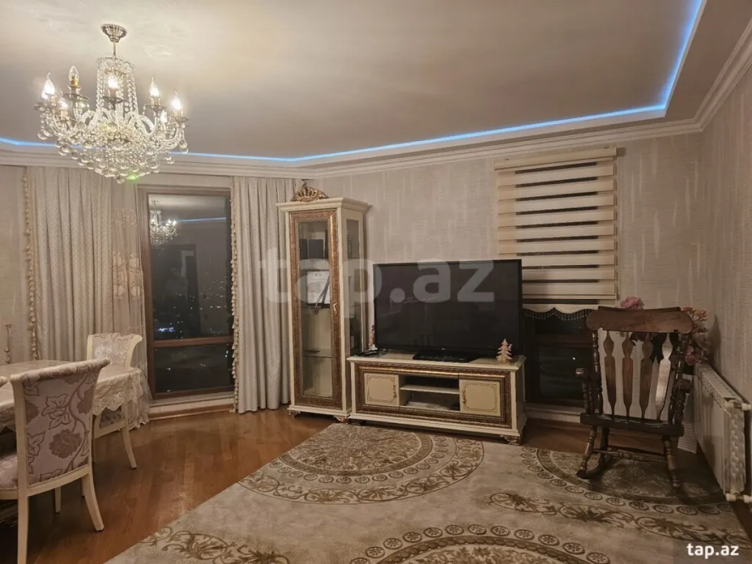 Satılır 4 otaqlı yeni tikili 156 m²