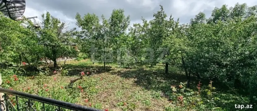 Satılır 4 otaqlı həyət evi