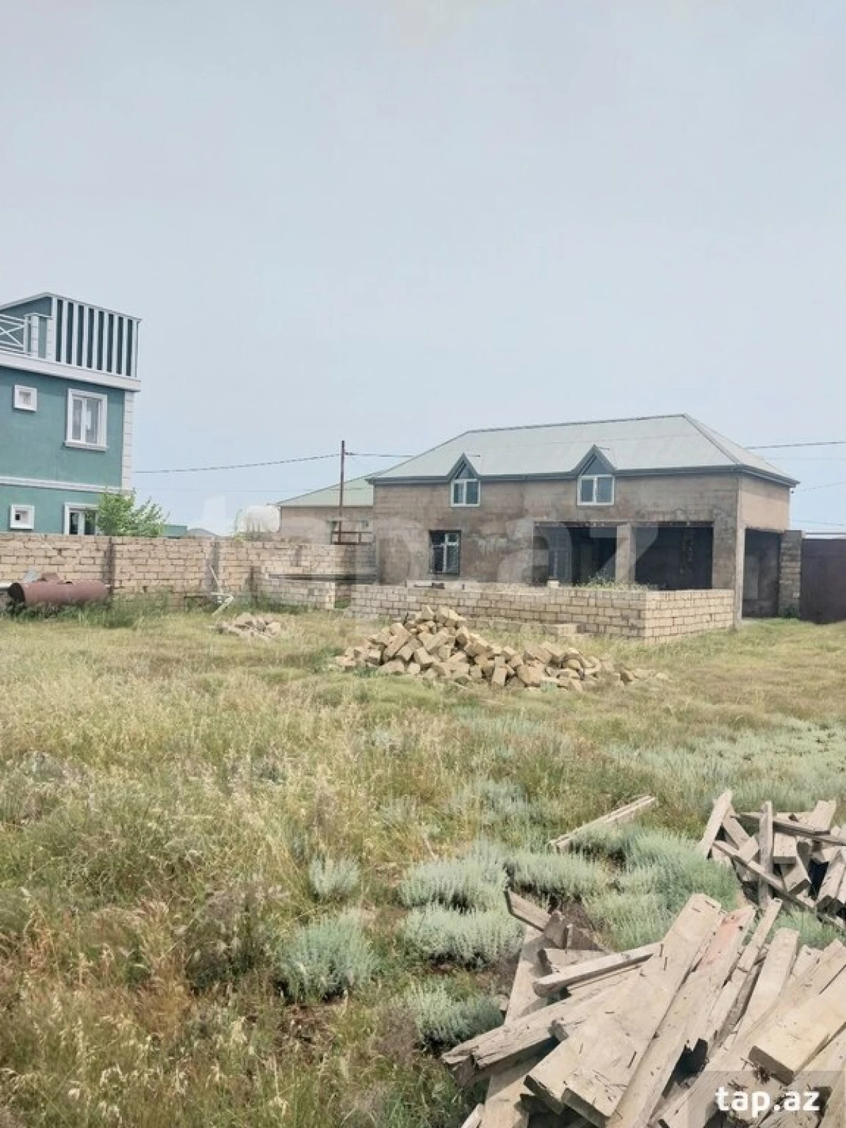 Satılır 3 otaqlı həyət evi