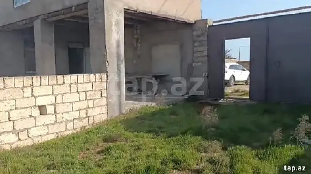 Satılır 3 otaqlı həyət evi