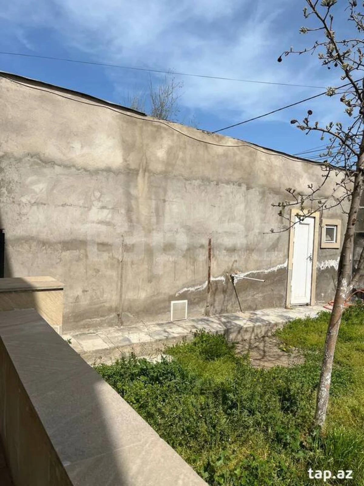 Satılır 5 otaqlı həyət evi