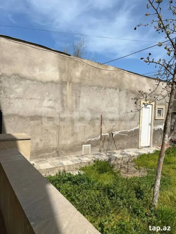 Satılır 5 otaqlı həyət evi