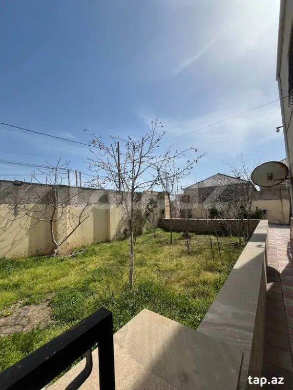 Satılır 5 otaqlı həyət evi