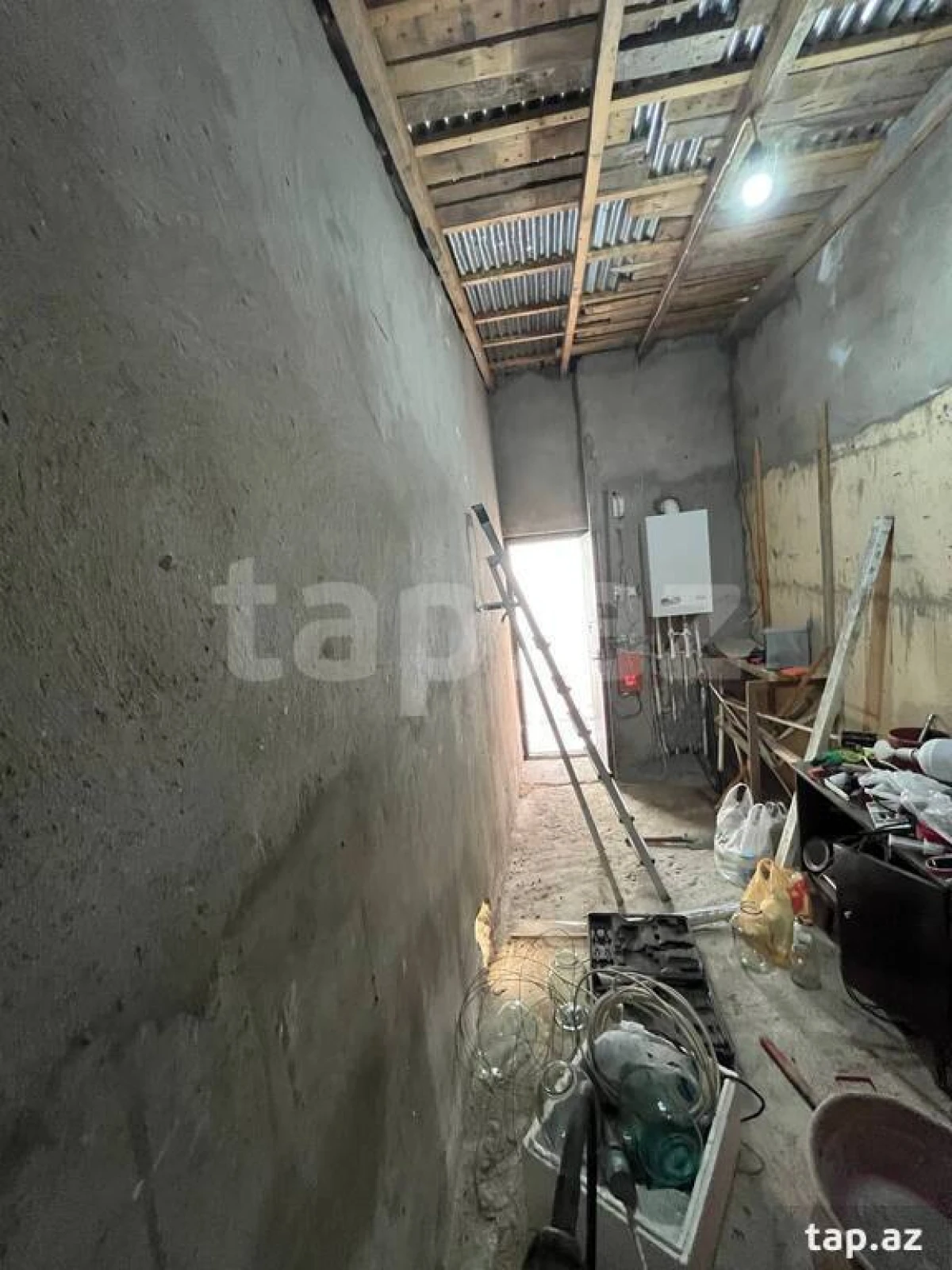 Satılır 5 otaqlı həyət evi