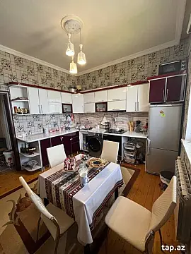 Satılır 5 otaqlı həyət evi