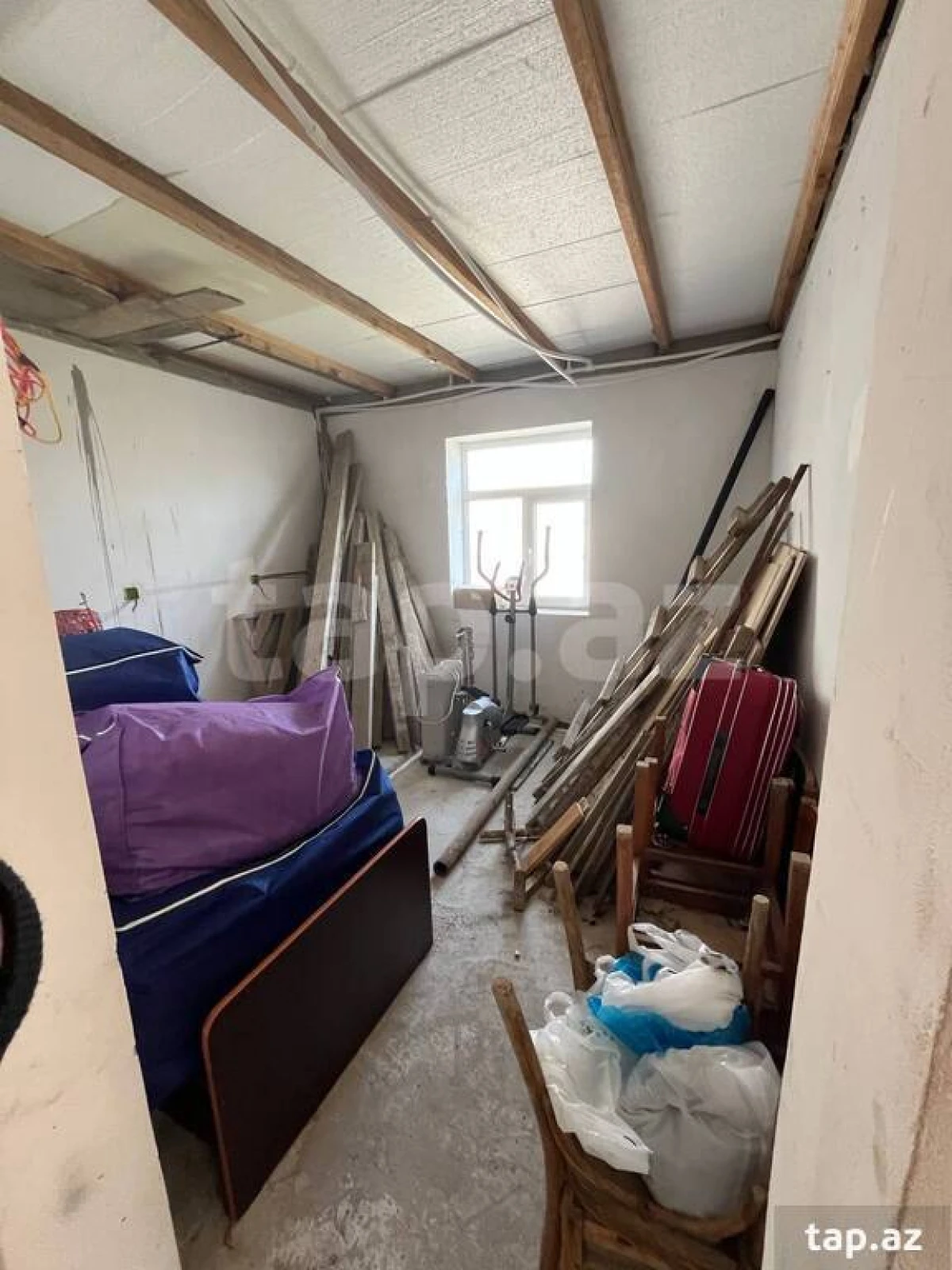 Satılır 5 otaqlı həyət evi