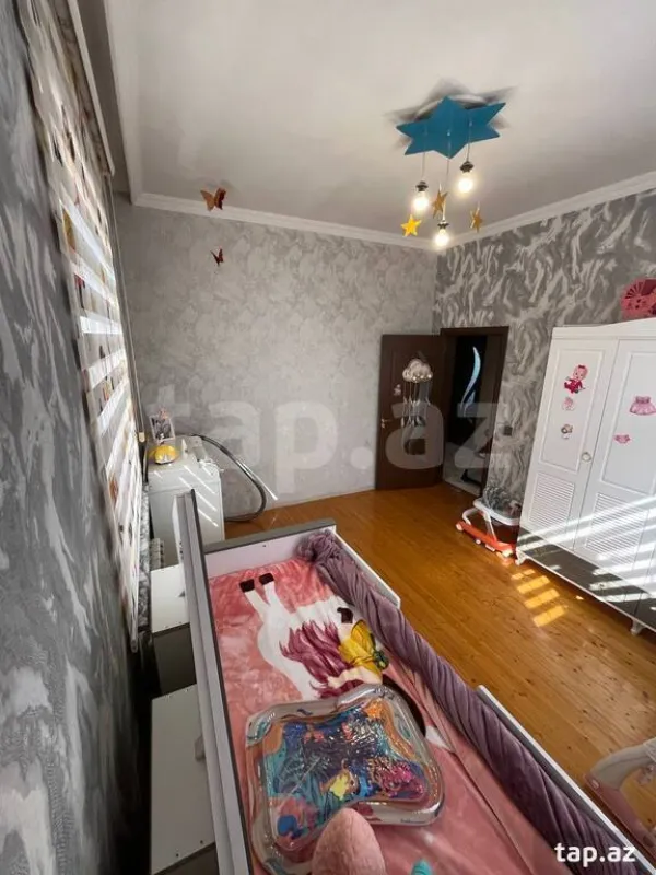 Satılır 5 otaqlı həyət evi