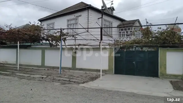 Satılır 8 otaqlı həyət evi 200 m² — Xaçmaz 8 otaq 200.00 m²