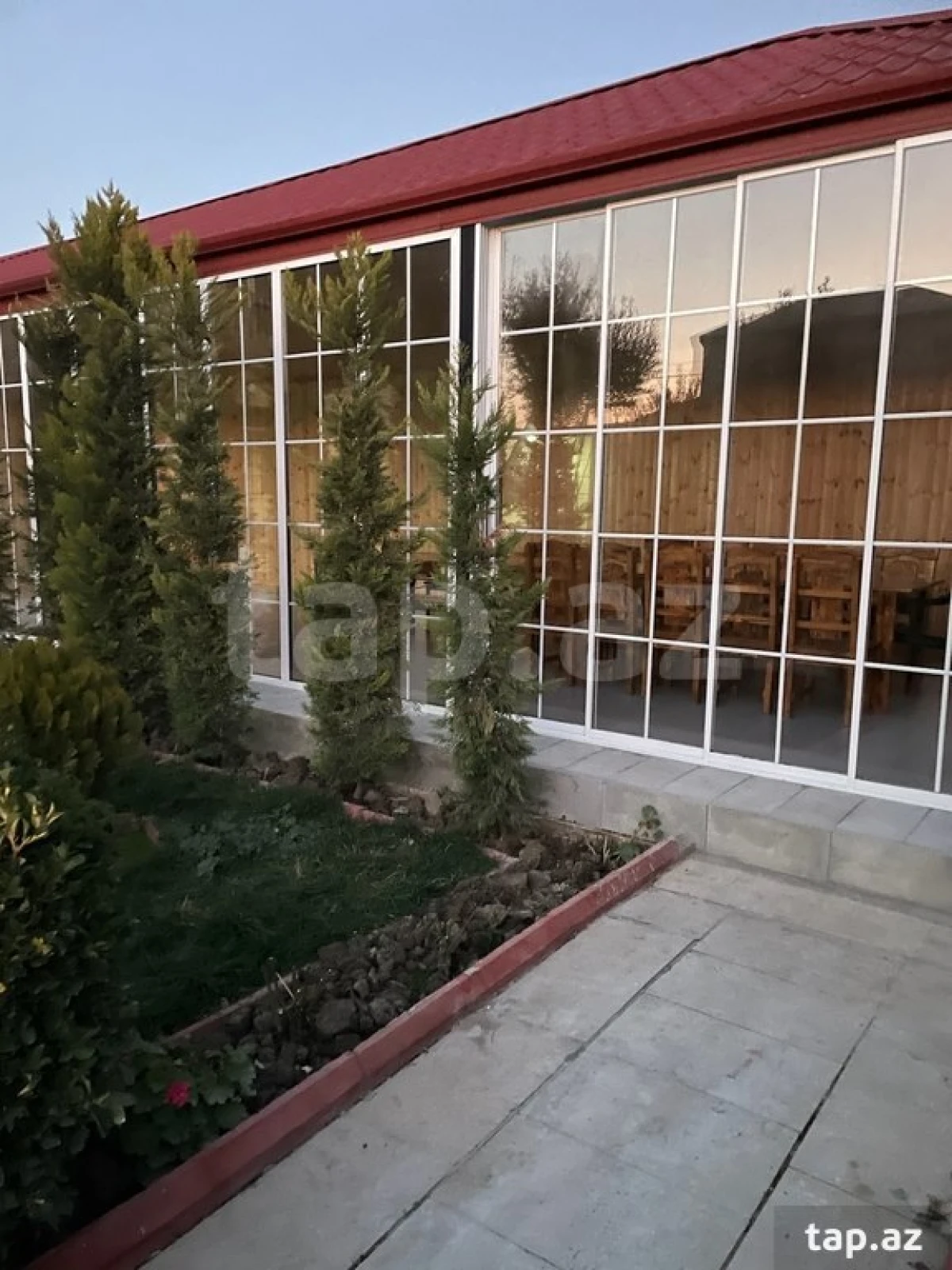 Kirayə verilir 6 otaqlı həyət evi