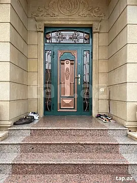 Kirayə verilir 6 otaqlı həyət evi