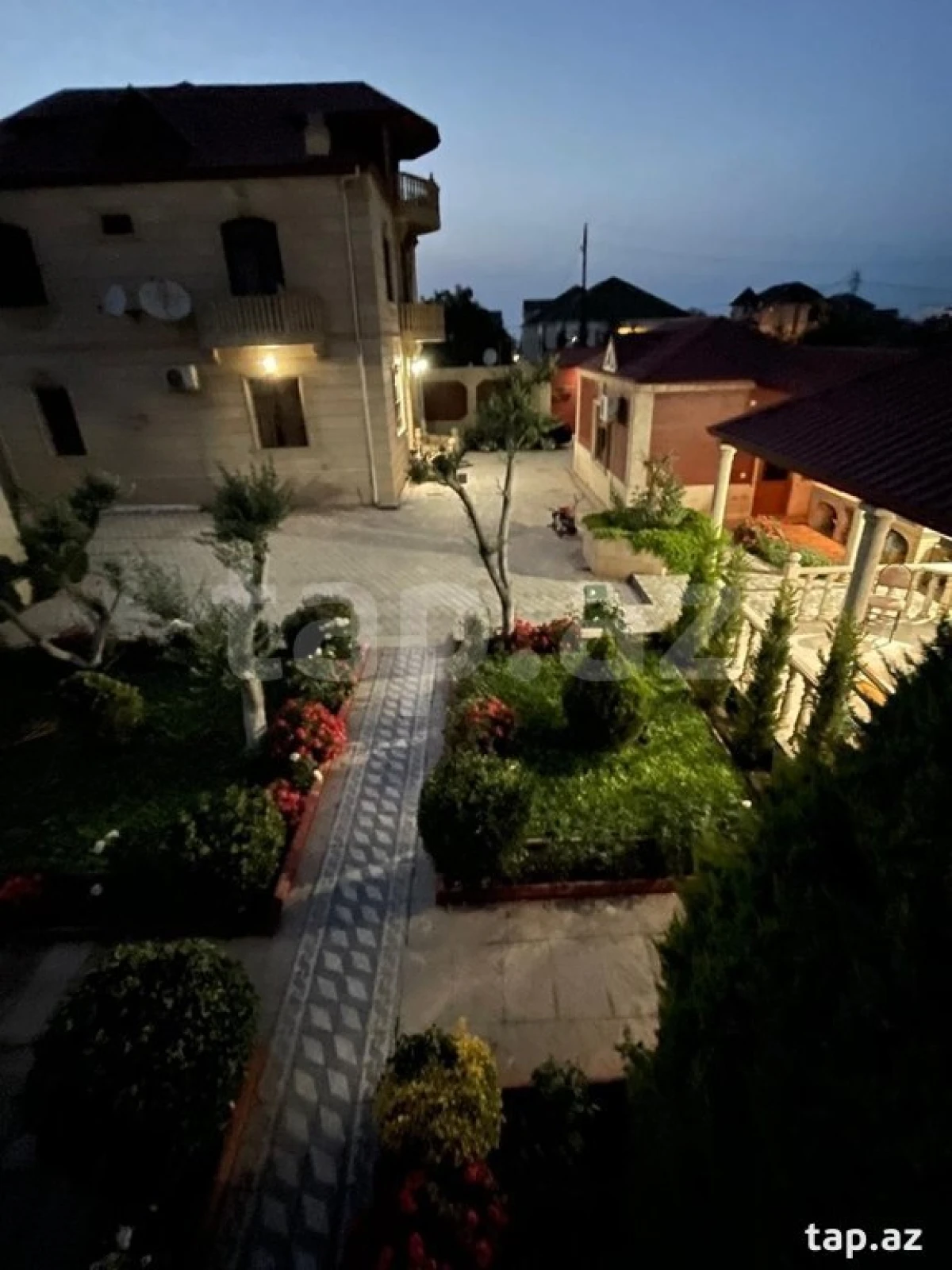 Kirayə verilir 6 otaqlı həyət evi