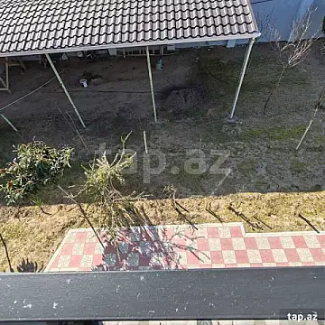 Satılır 6 otaqlı həyət evi