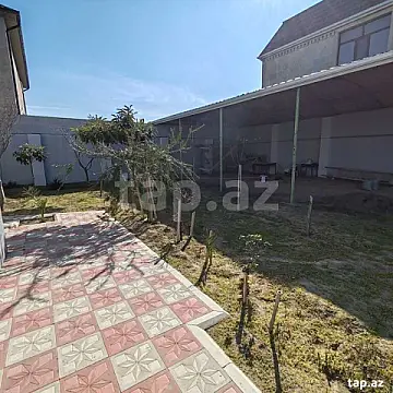 Satılır 6 otaqlı həyət evi