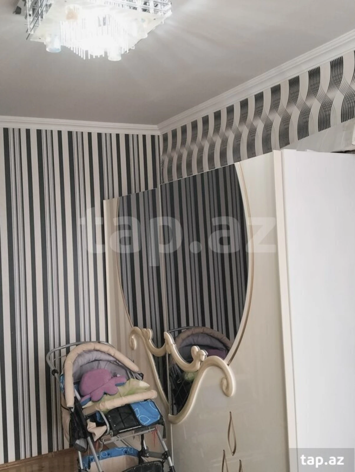 Satılır 5 otaqlı həyət evi