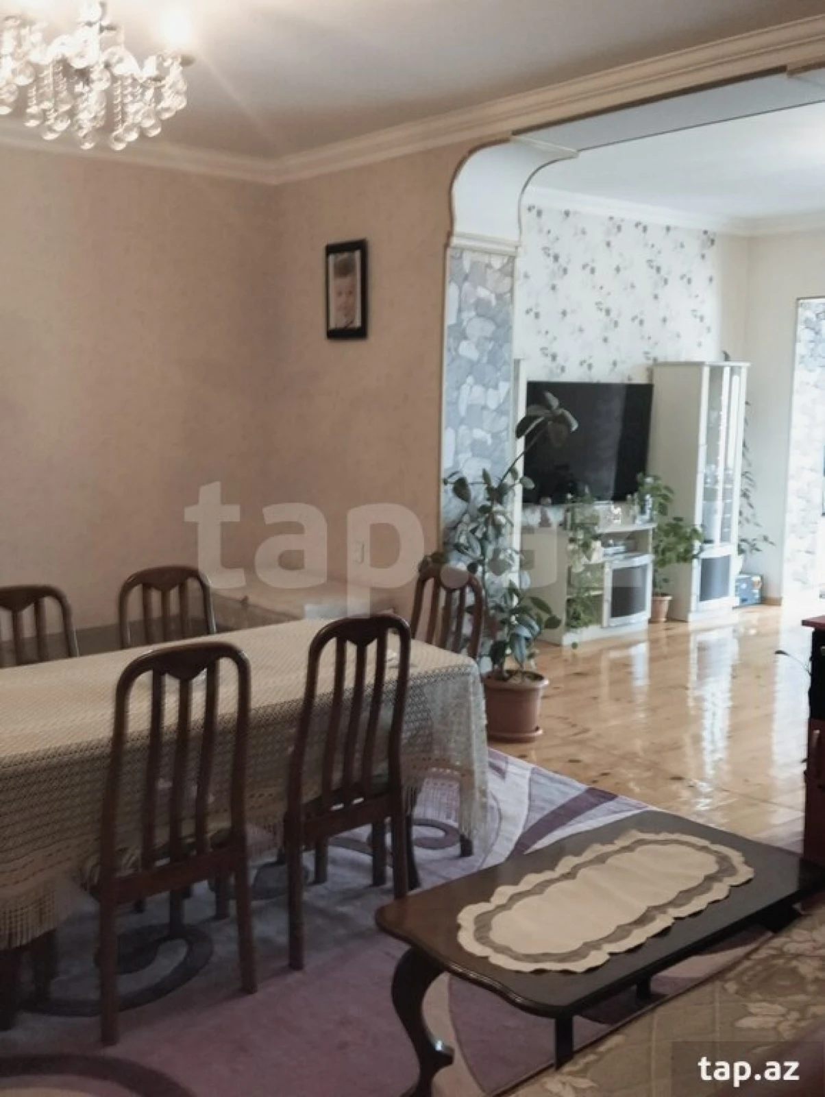 Satılır 5 otaqlı həyət evi