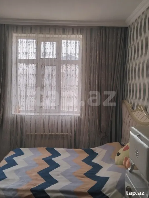 Satılır 5 otaqlı həyət evi