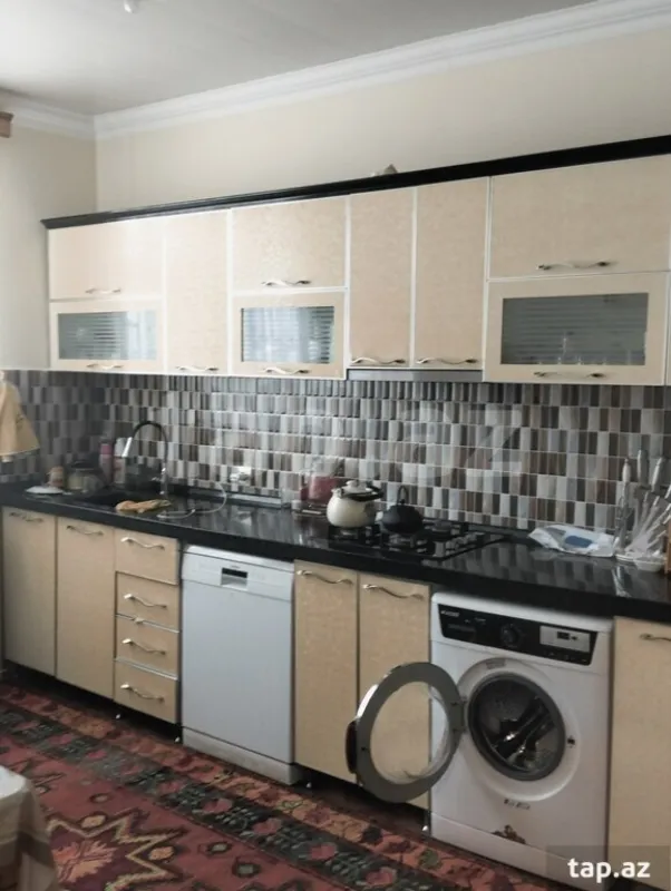 Satılır 5 otaqlı həyət evi