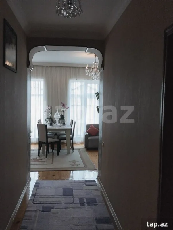 Satılır 5 otaqlı həyət evi