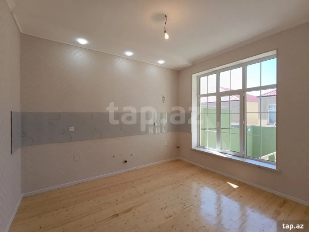 Satılır 4 otaqlı həyət evi