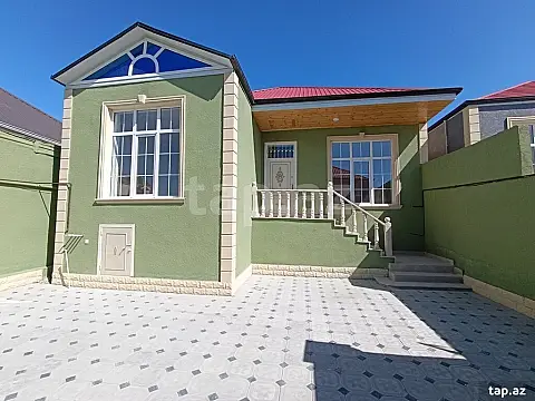 Satılır 4 otaqlı həyət evi — Bakı 4 otaq