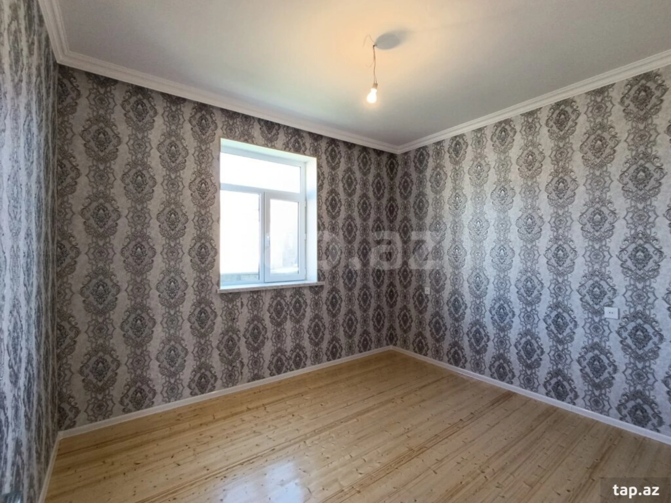 Satılır 4 otaqlı həyət evi