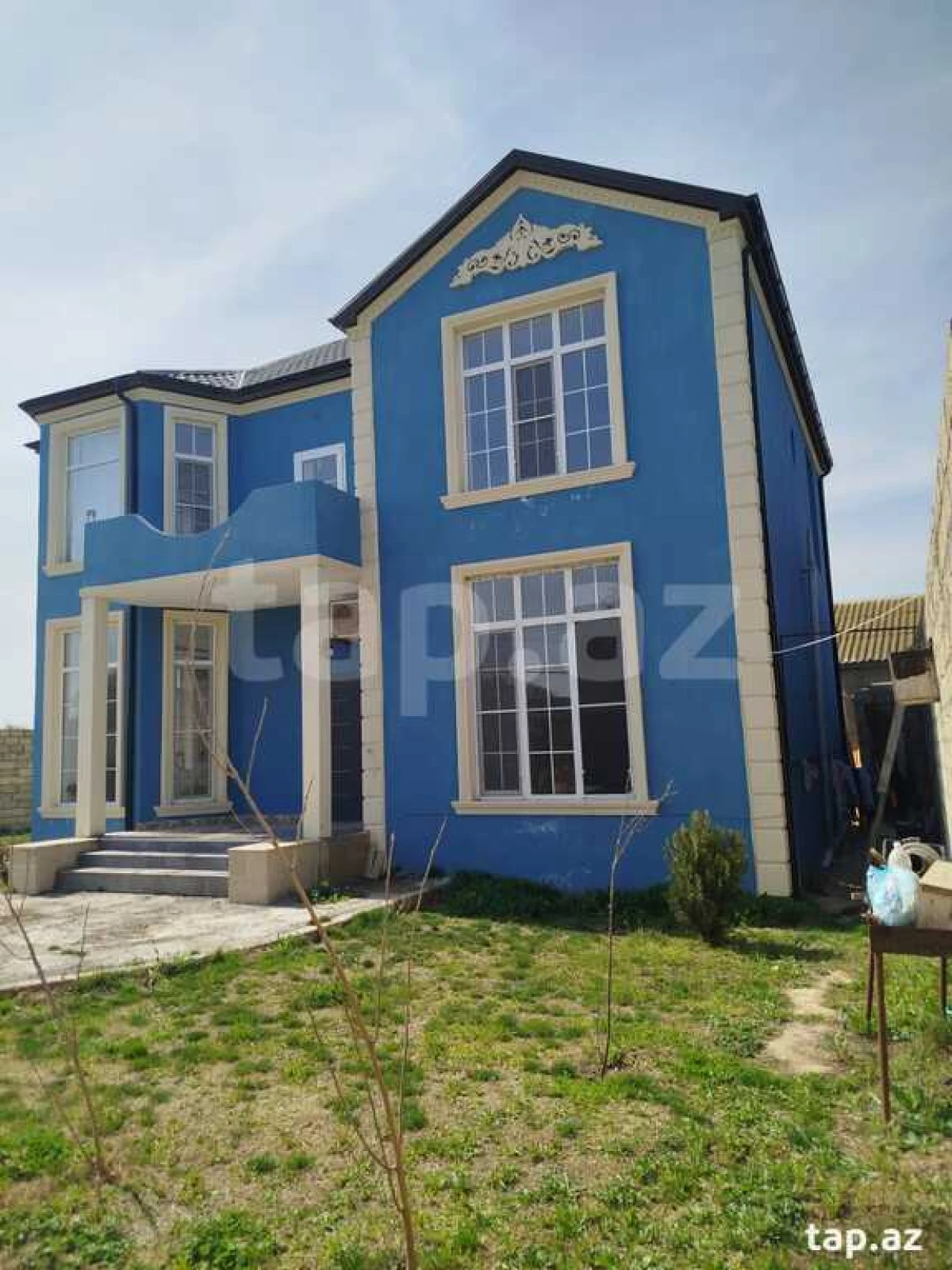 Satılır 5 otaqlı həyət evi