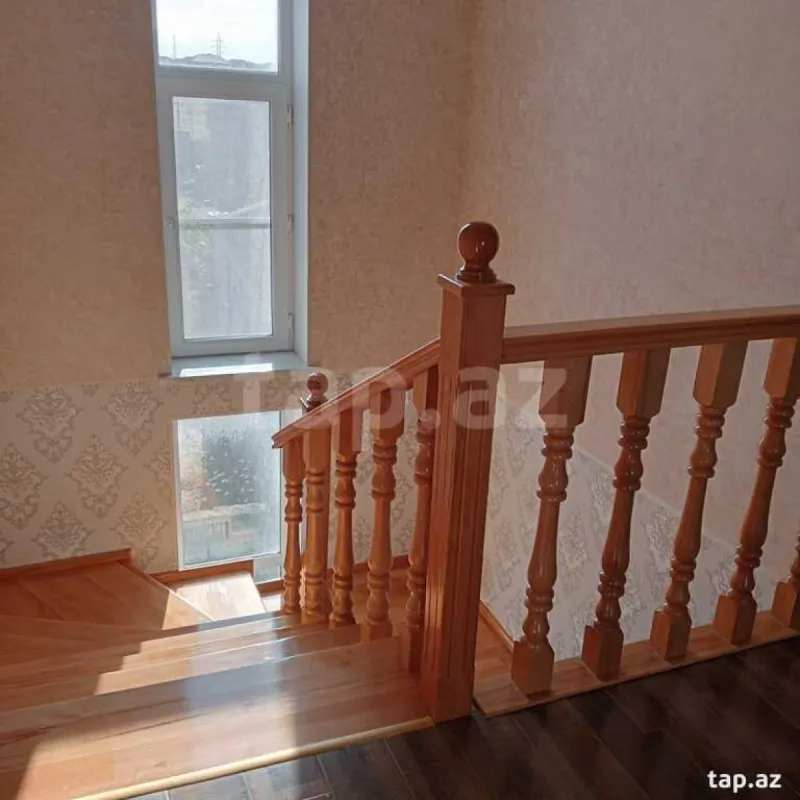 Satılır 5 otaqlı həyət evi