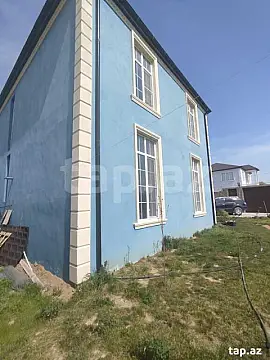 Satılır 5 otaqlı həyət evi