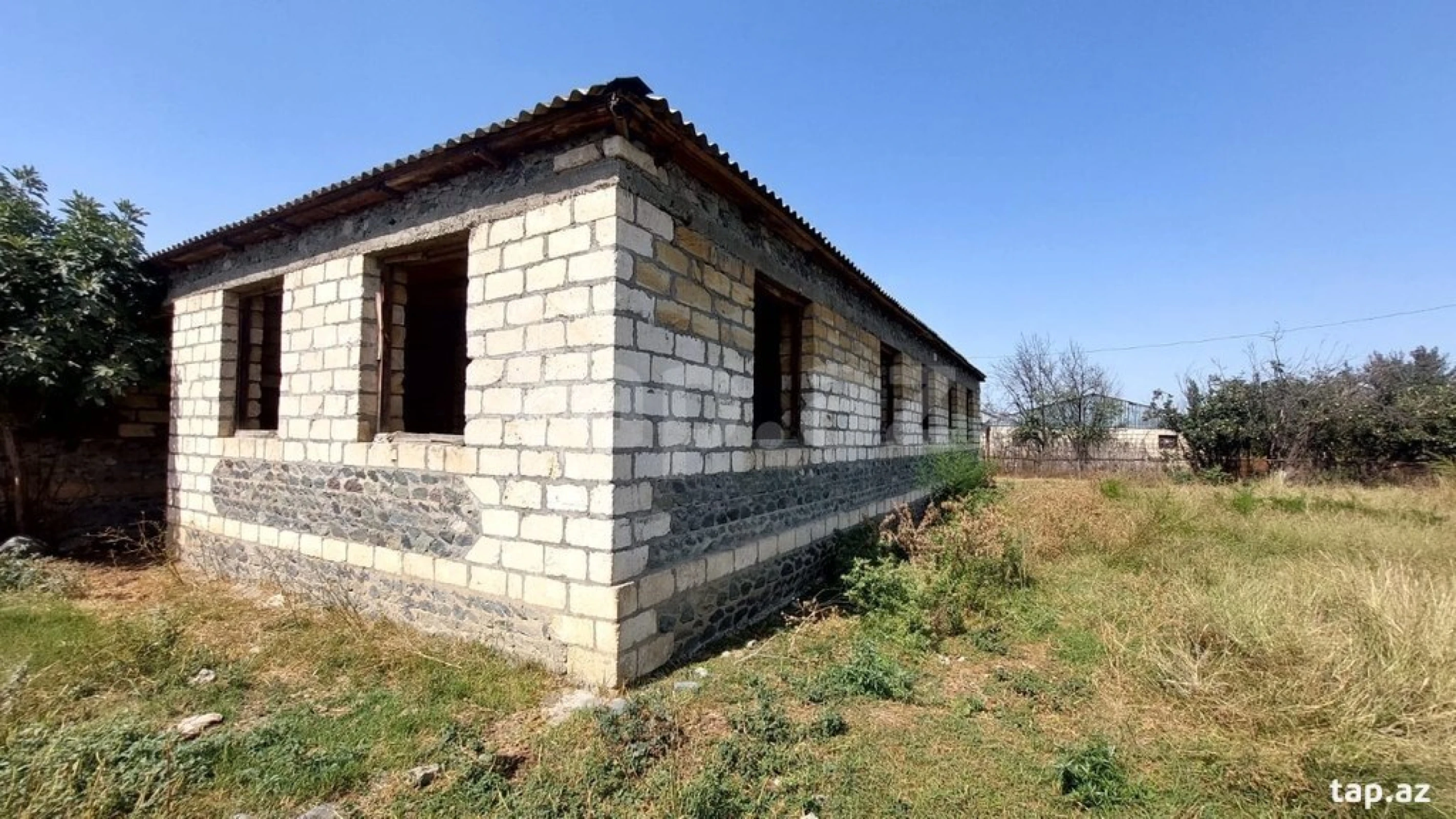 Satılır 4 otaqlı həyət evi 150 m²