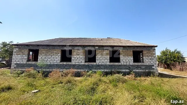 Satılır 4 otaqlı həyət evi 150 m²