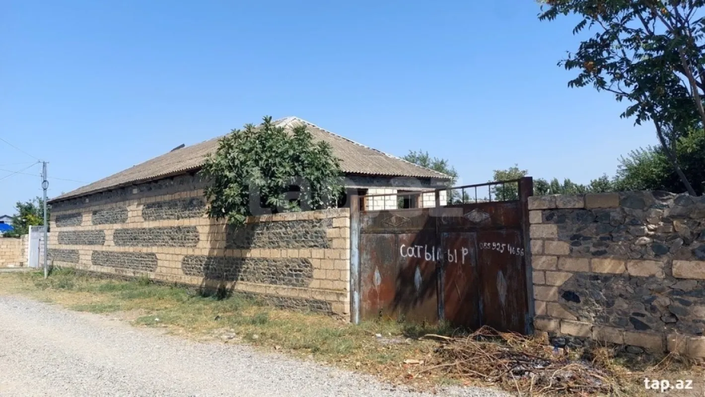 Satılır 4 otaqlı həyət evi 150 m²