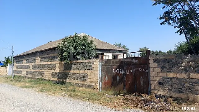 Satılır 4 otaqlı həyət evi 150 m² — Goranboy 4 otaq 150.00 m²