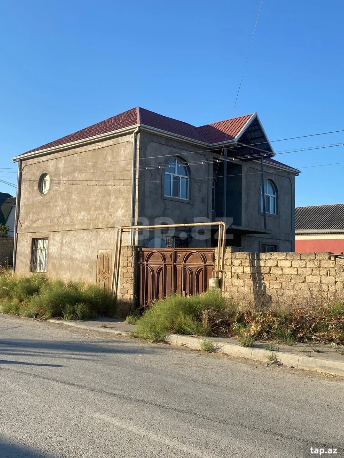 Satılır 5 otaqlı həyət evi