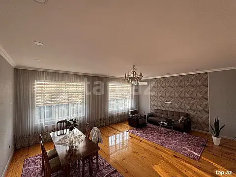 Satılır 8 otaqlı həyət evi