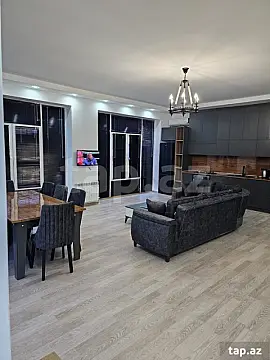 Satılır 5 otaqlı həyət evi