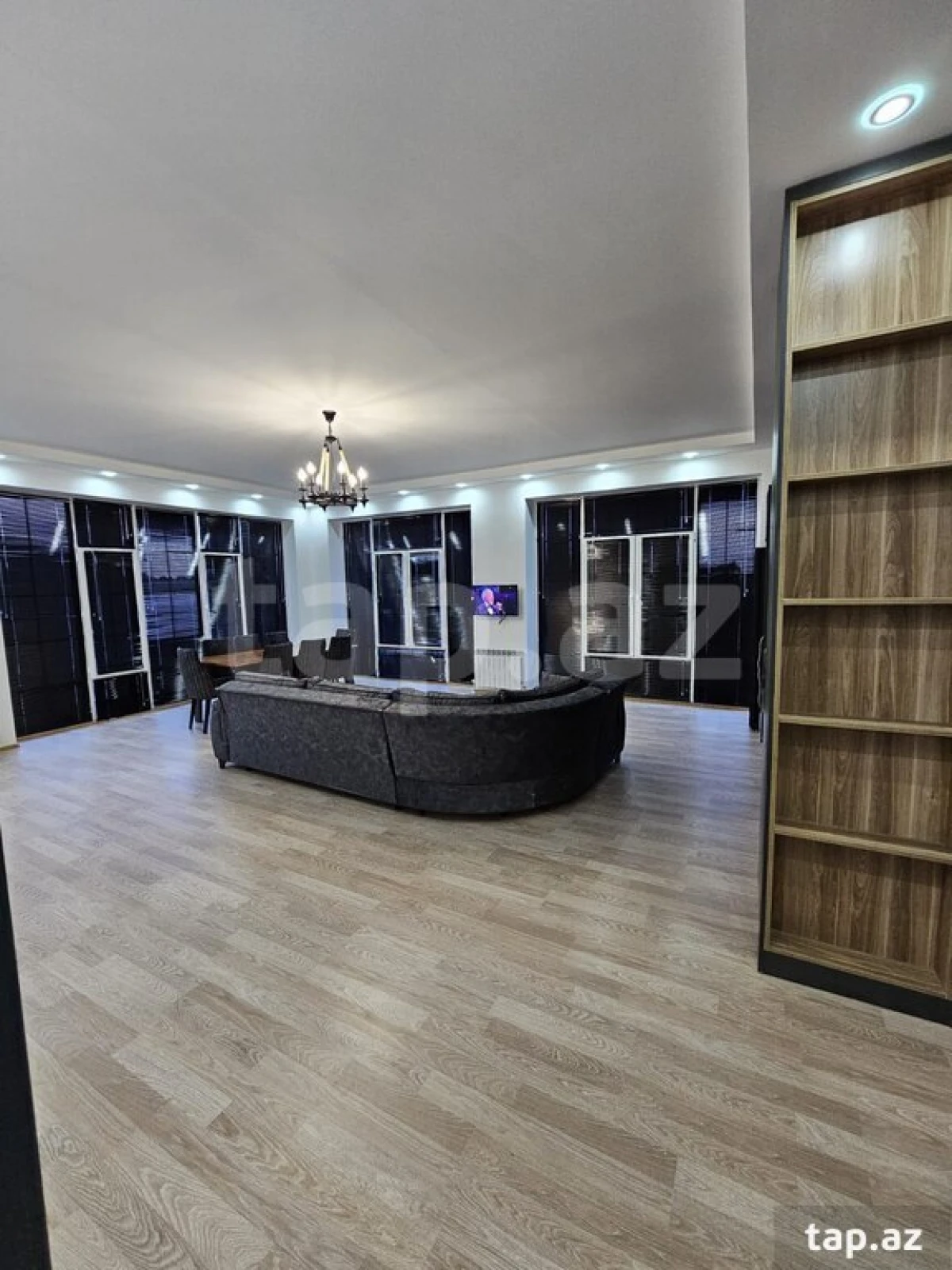Satılır 5 otaqlı həyət evi