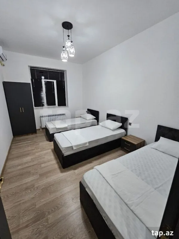 Satılır 5 otaqlı həyət evi