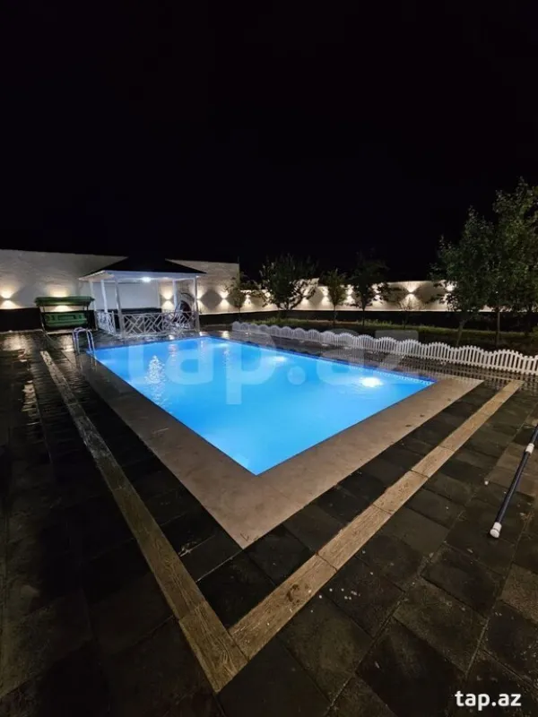 Satılır 5 otaqlı həyət evi