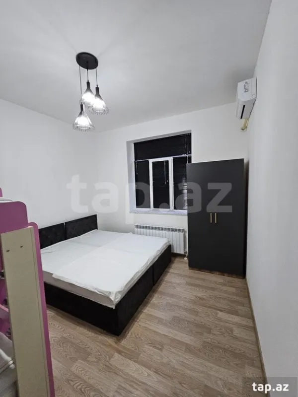 Satılır 5 otaqlı həyət evi