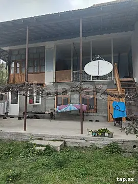 Satılır 3 otaqlı həyət evi 150 m² — Şəki 3 otaq 150.00 m²