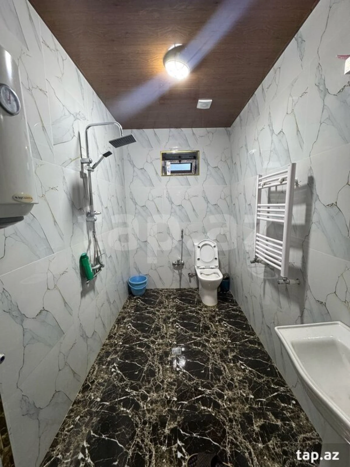 Kirayə verilir 3 otaqlı həyət evi