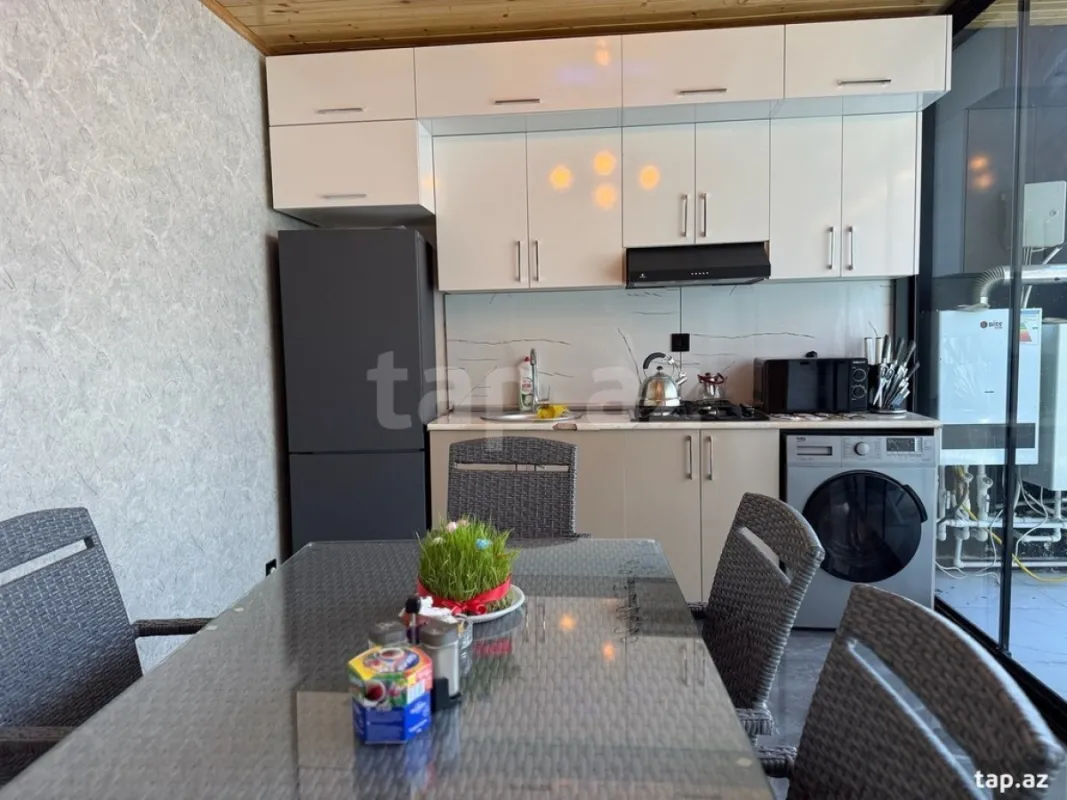 Kirayə verilir 4 otaqlı həyət evi