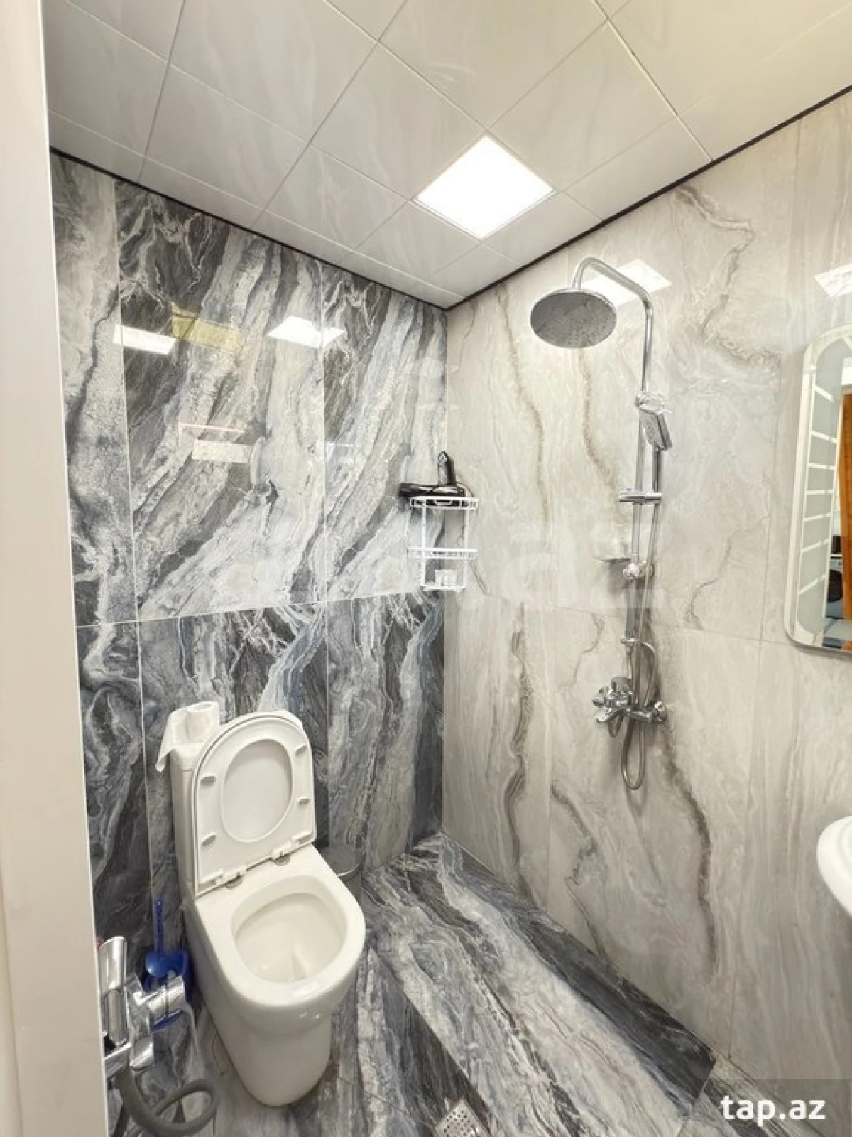 Kirayə verilir 4 otaqlı həyət evi