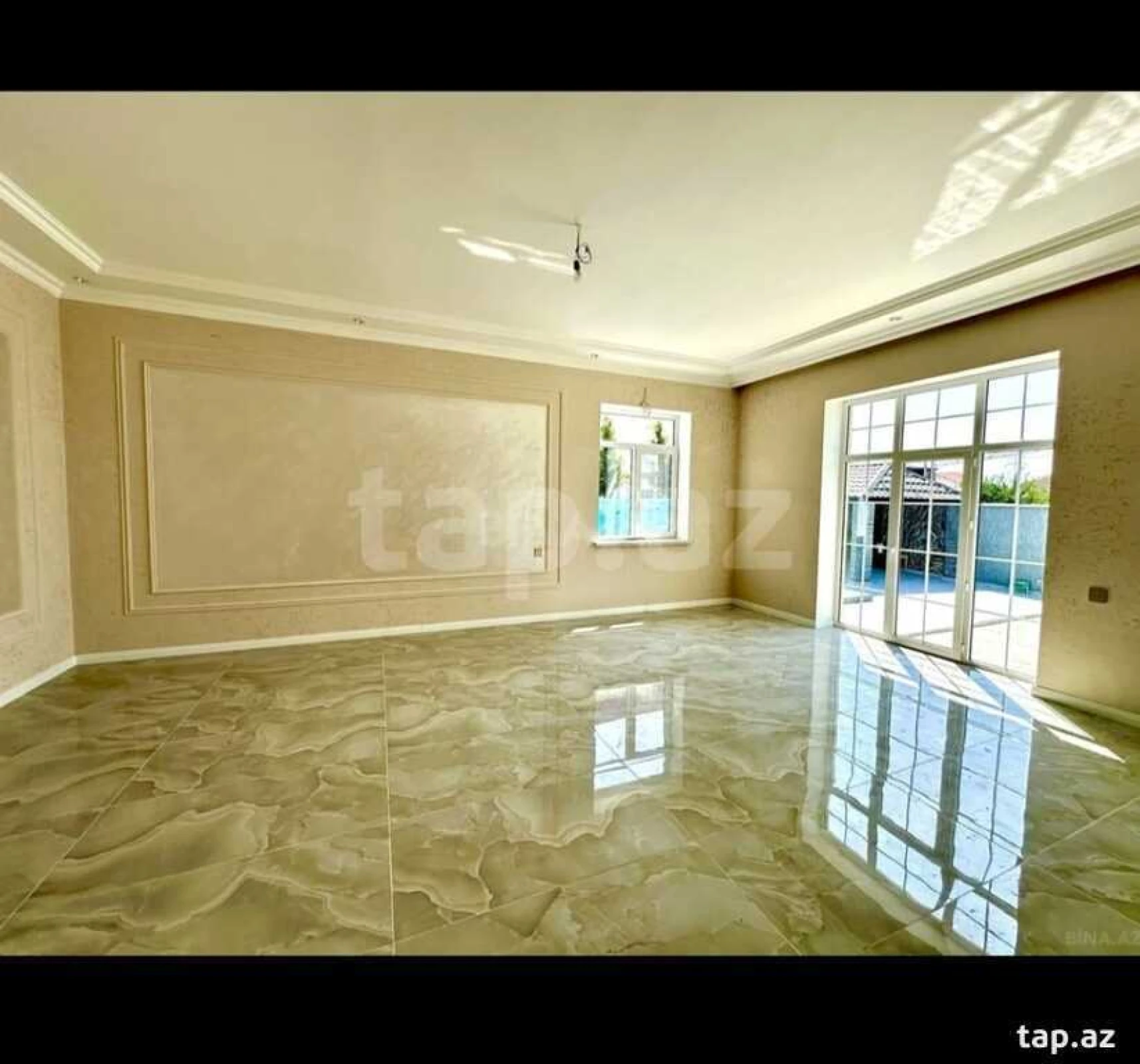 Satılır 6 otaqlı həyət evi 330 m²