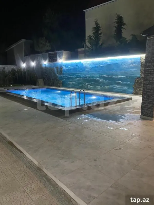 Satılır 6 otaqlı həyət evi 330 m²