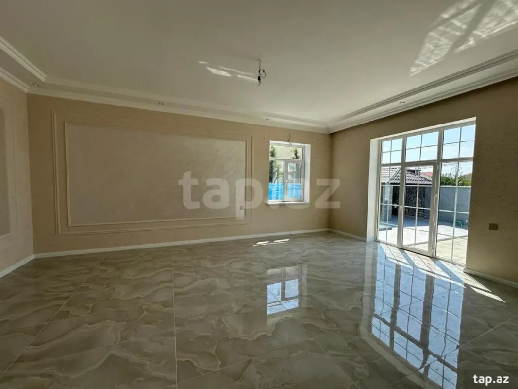 Satılır 6 otaqlı həyət evi 330 m²