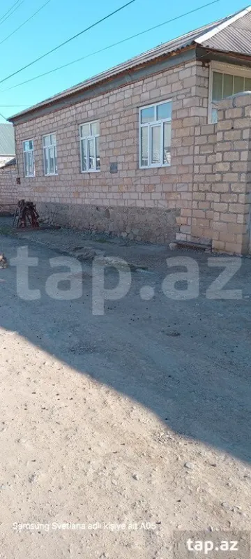 Satılır 5 otaqlı həyət evi