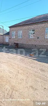 Satılır 5 otaqlı həyət evi